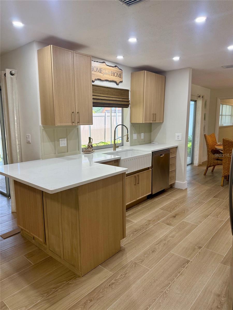 13999 80TH AVE, SEMINOLE, FL, 33776