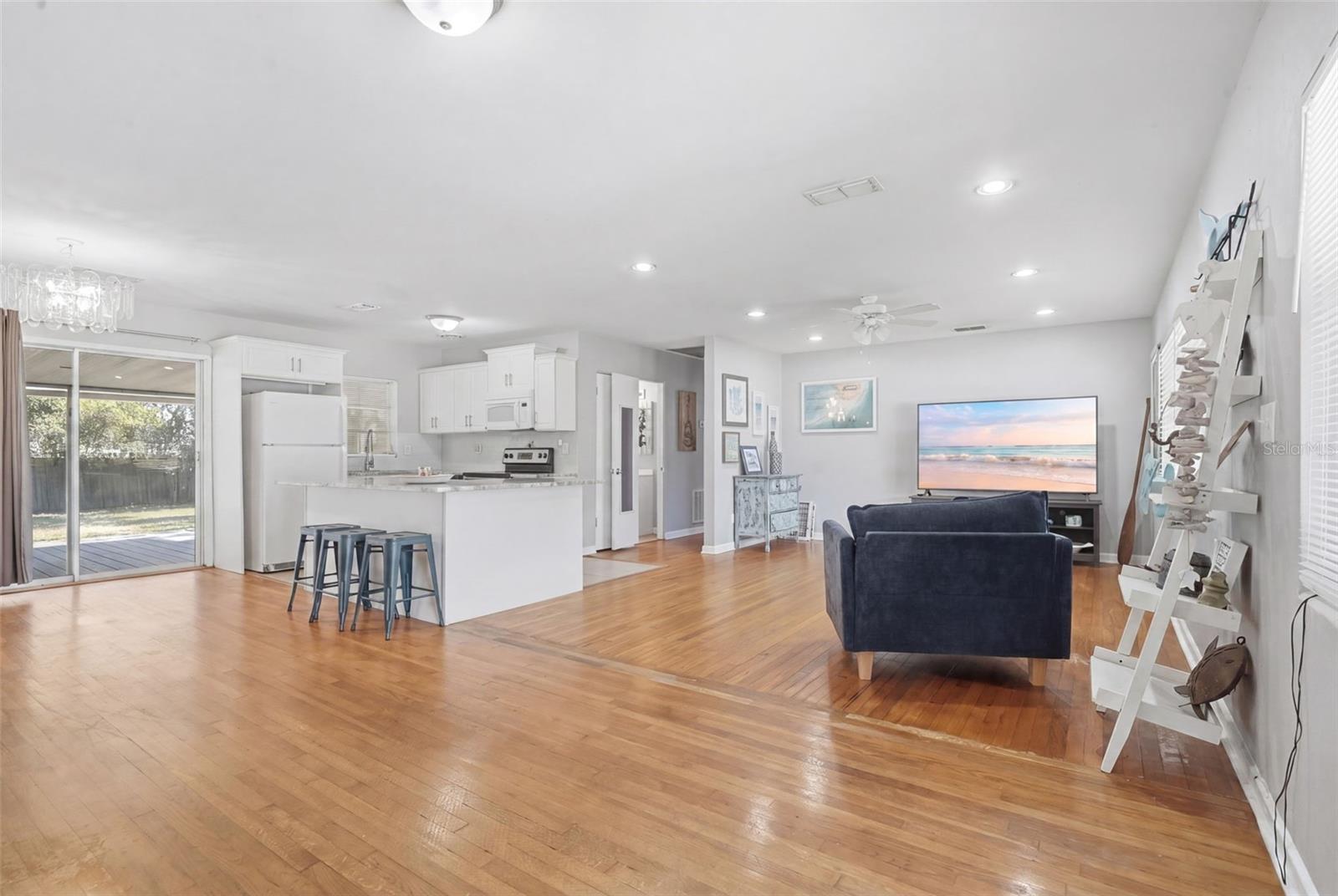 65 COMMUNITY DR, DEBARY, FL, 32713