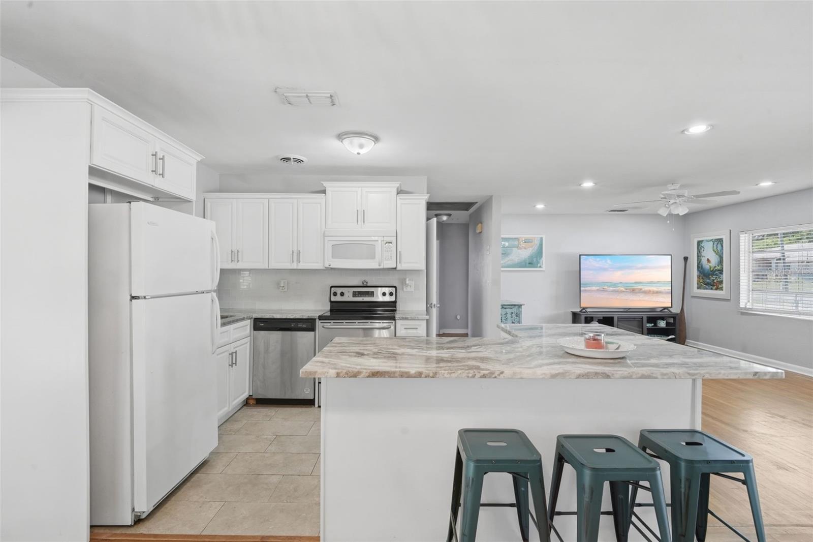 65 COMMUNITY DR, DEBARY, FL, 32713