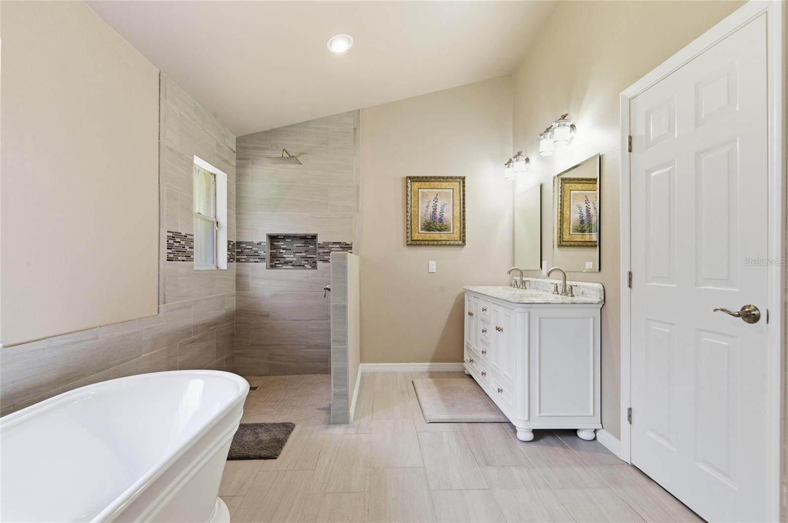 5121 STRATEMEYER DR, ORLANDO, FL, 32839