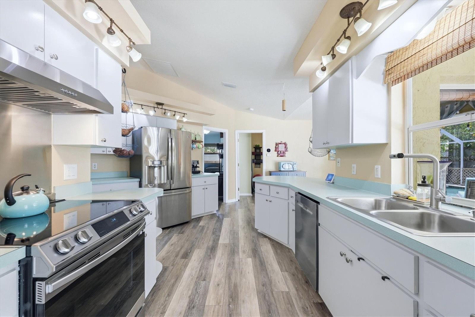 945 MACON RD, VENICE, FL, 34293