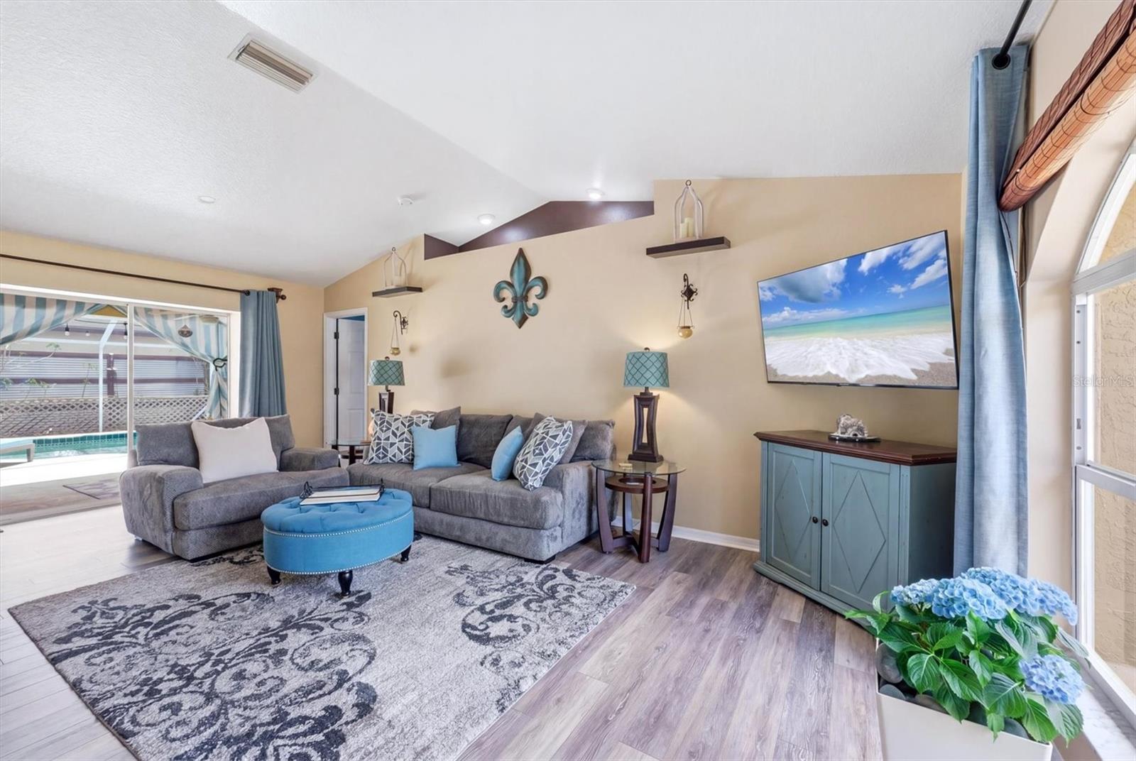 945 MACON RD, VENICE, FL, 34293