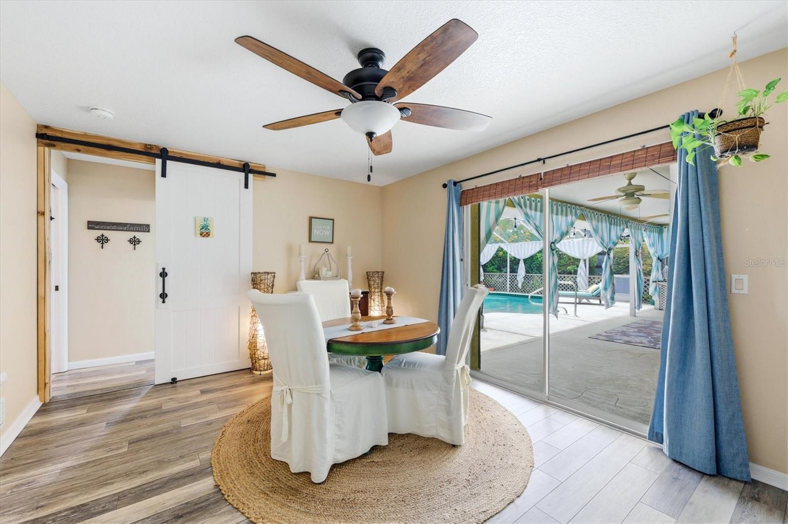 945 MACON RD, VENICE, FL, 34293