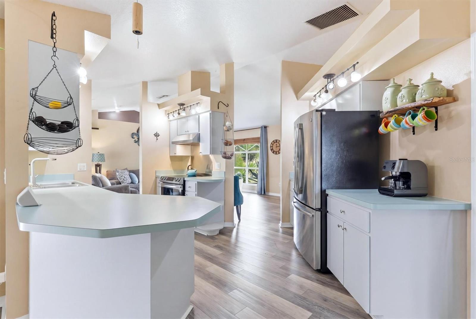 945 MACON RD, VENICE, FL, 34293