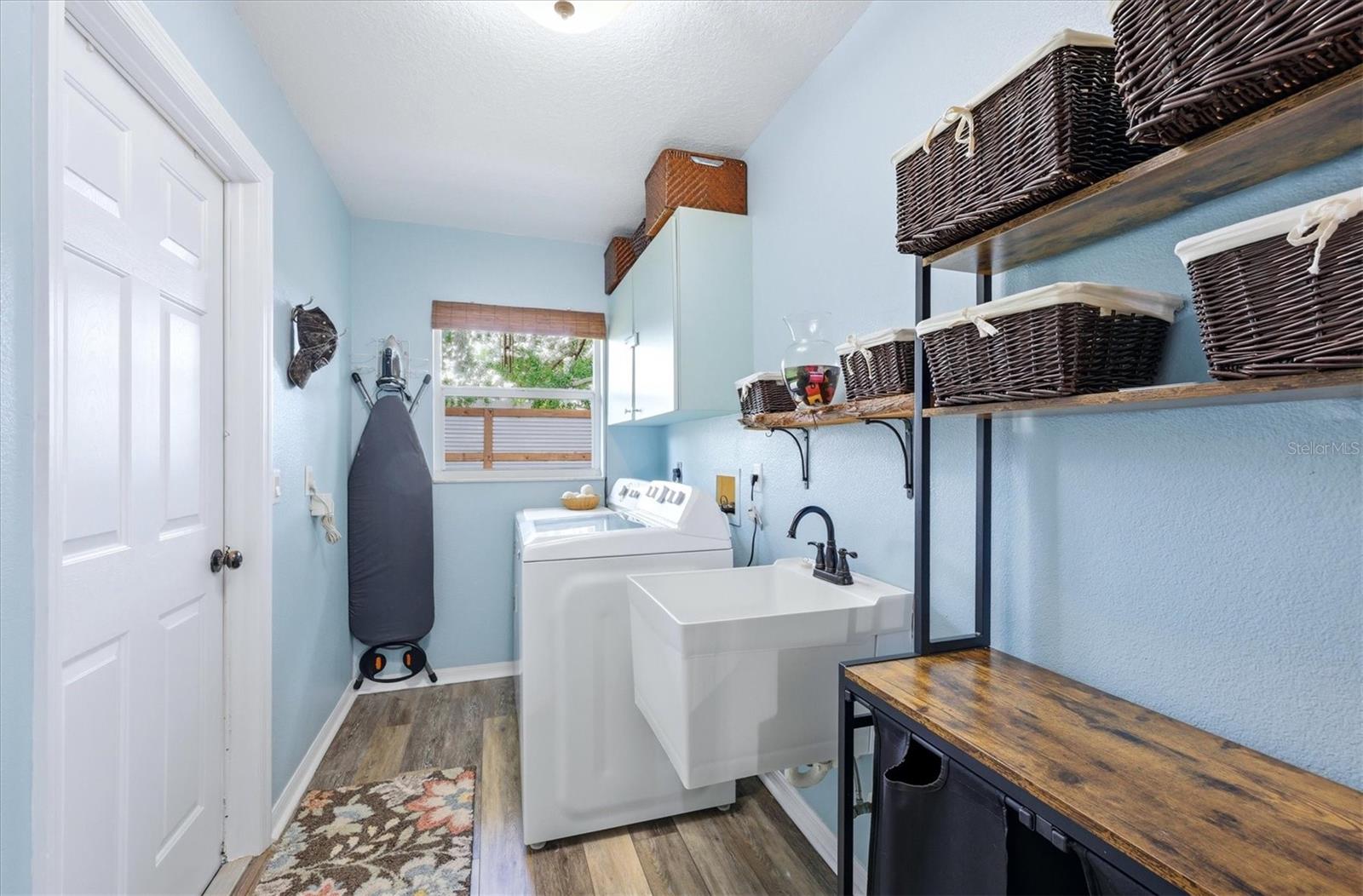 945 MACON RD, VENICE, FL, 34293