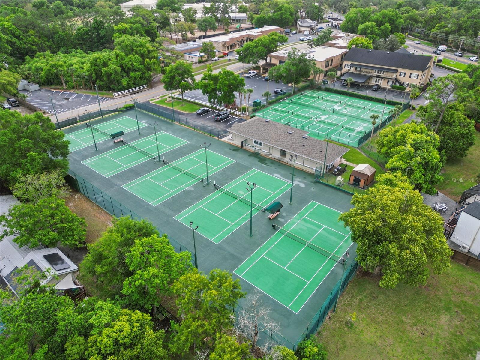 306 HICKORY DR, LONGWOOD, FL, 32779