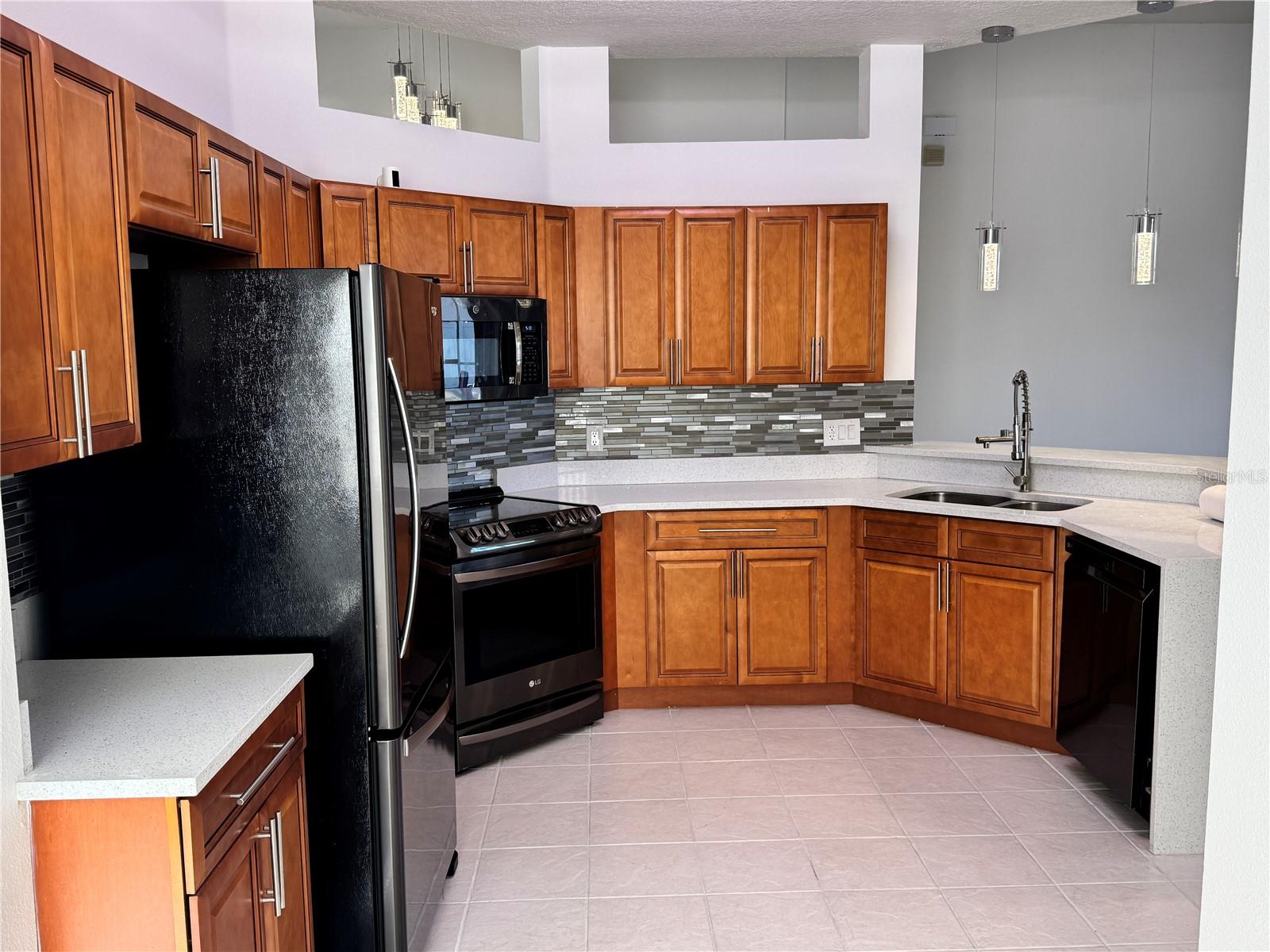 1040 ORISTA DR, DAVENPORT, FL, 33897