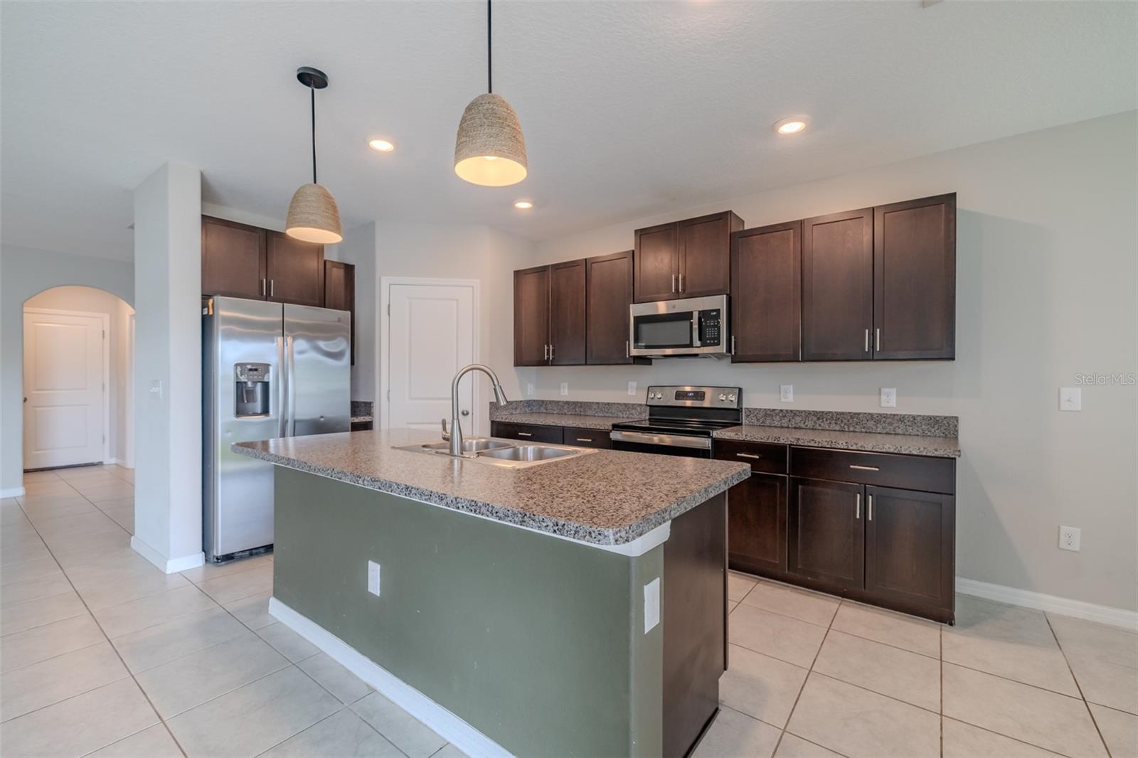 4712 RON EDDIE, TAMPA, FL, 33619