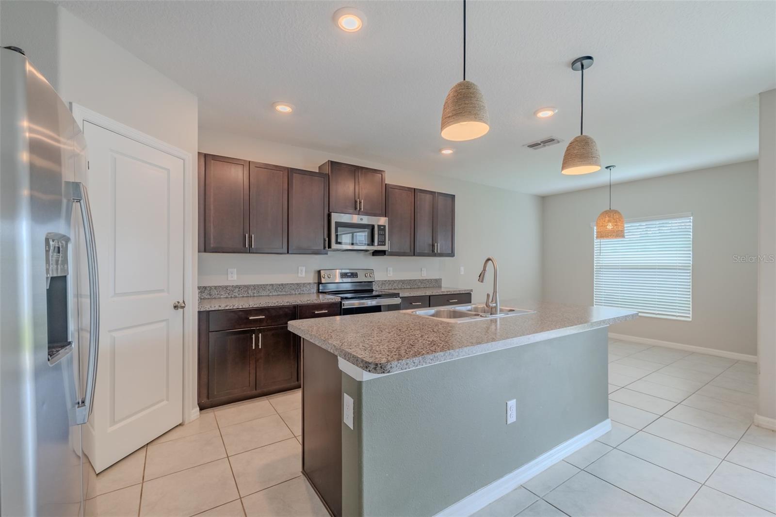 4712 RON EDDIE, TAMPA, FL, 33619