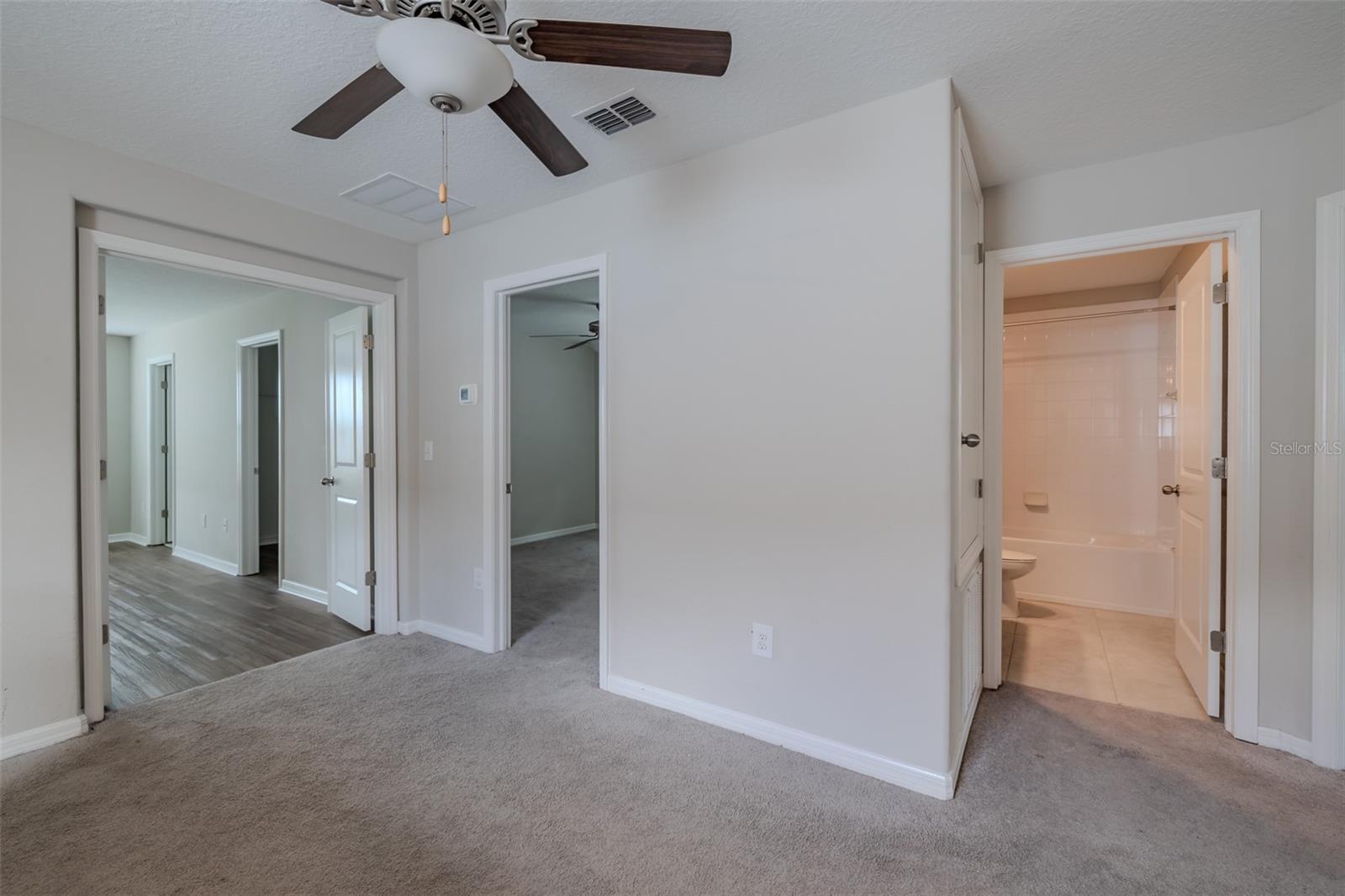 4712 RON EDDIE, TAMPA, FL, 33619