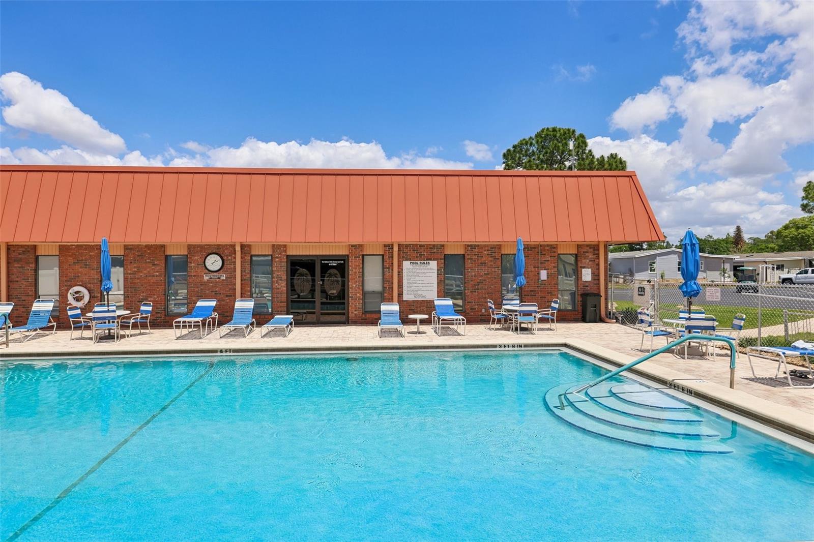 550 SAINT JOHNS RD, TAVARES, FL, 32778