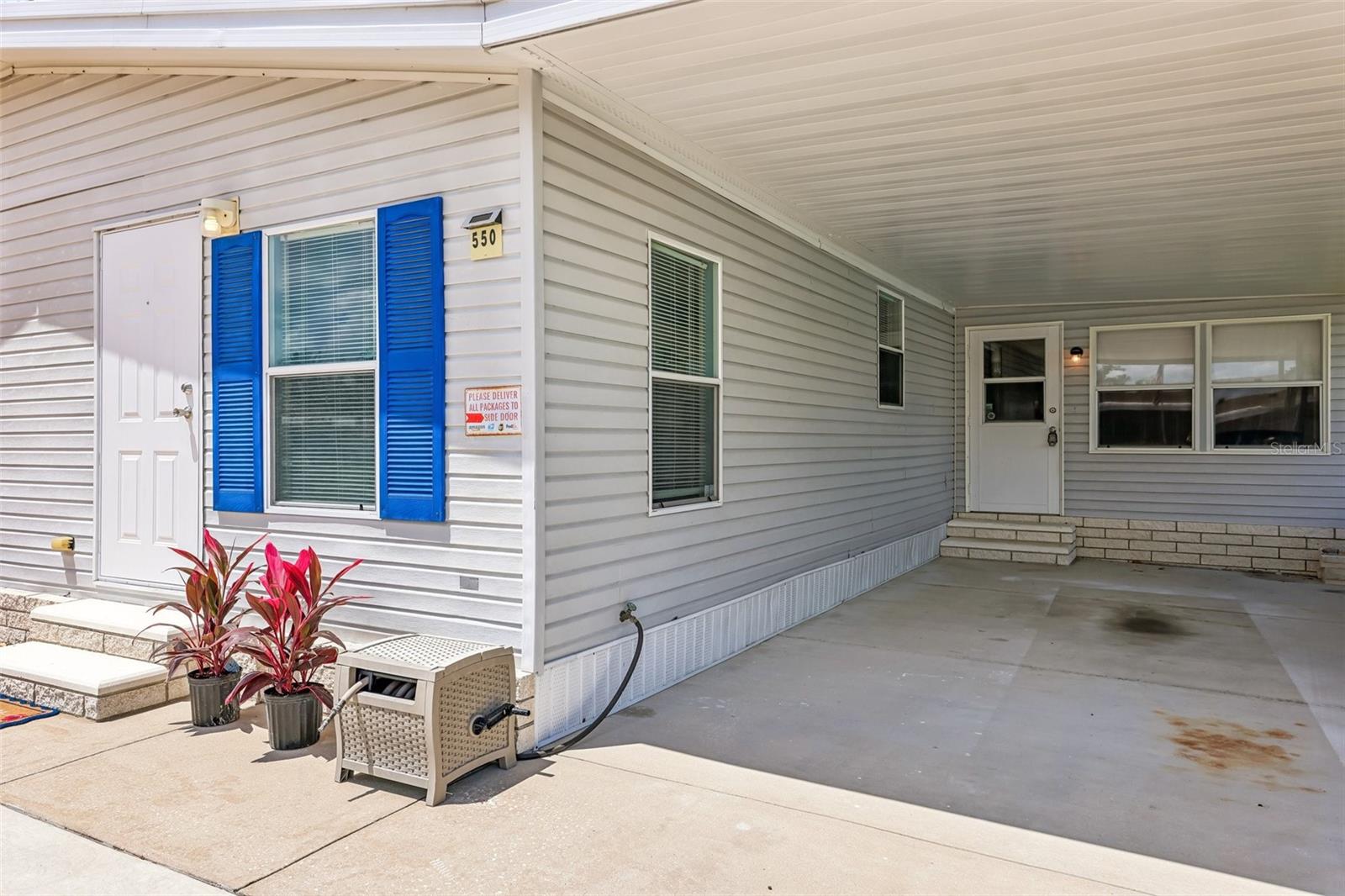 550 SAINT JOHNS RD, TAVARES, FL, 32778