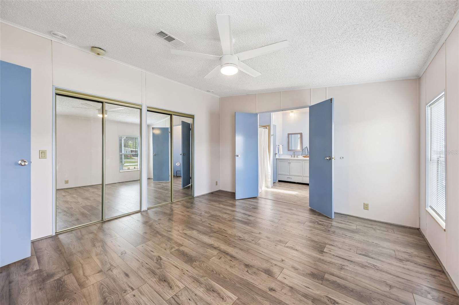 550 SAINT JOHNS RD, TAVARES, FL, 32778