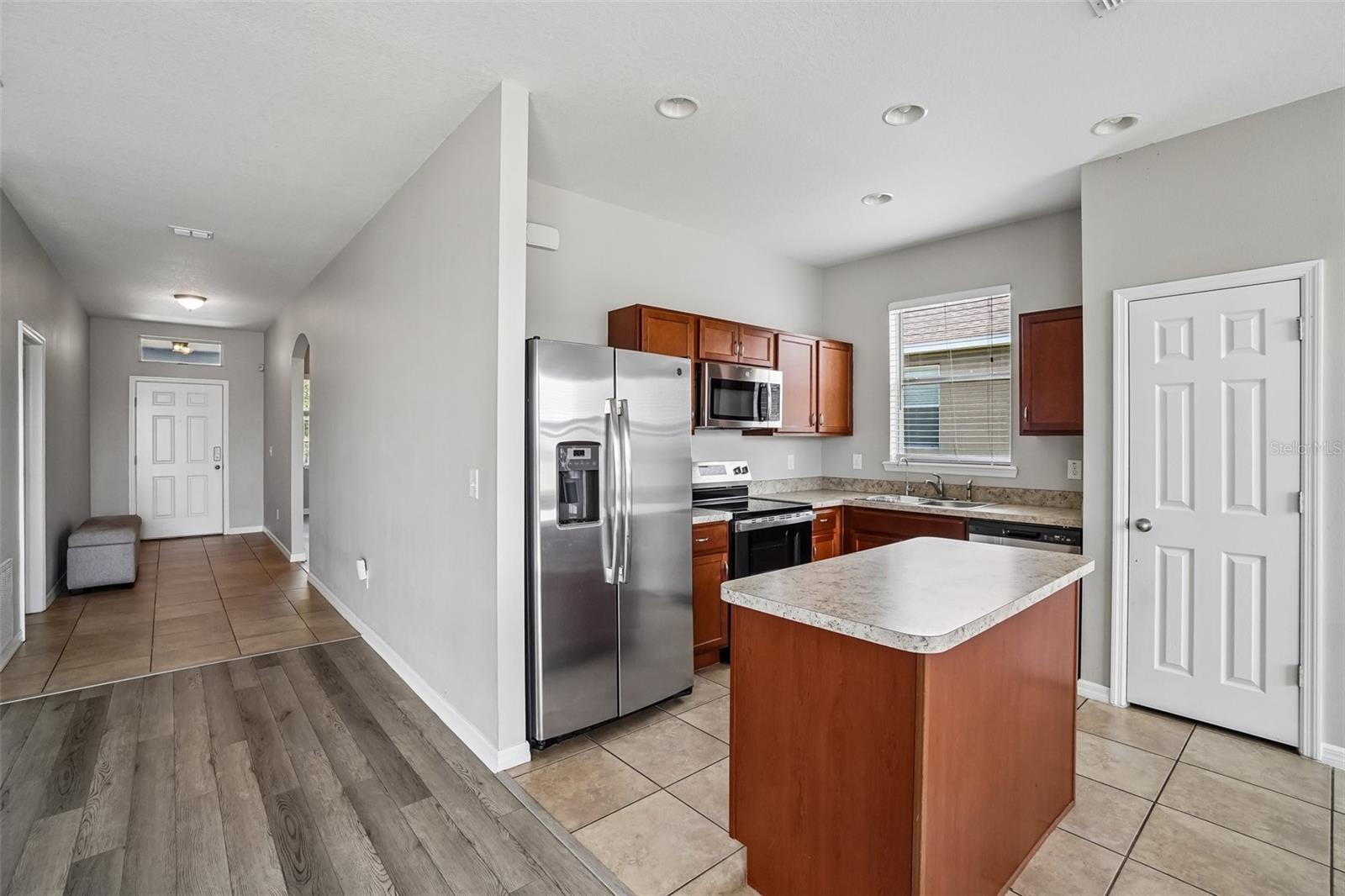 14310 ALISTAR MANOR DR, WIMAUMA, FL, 33598