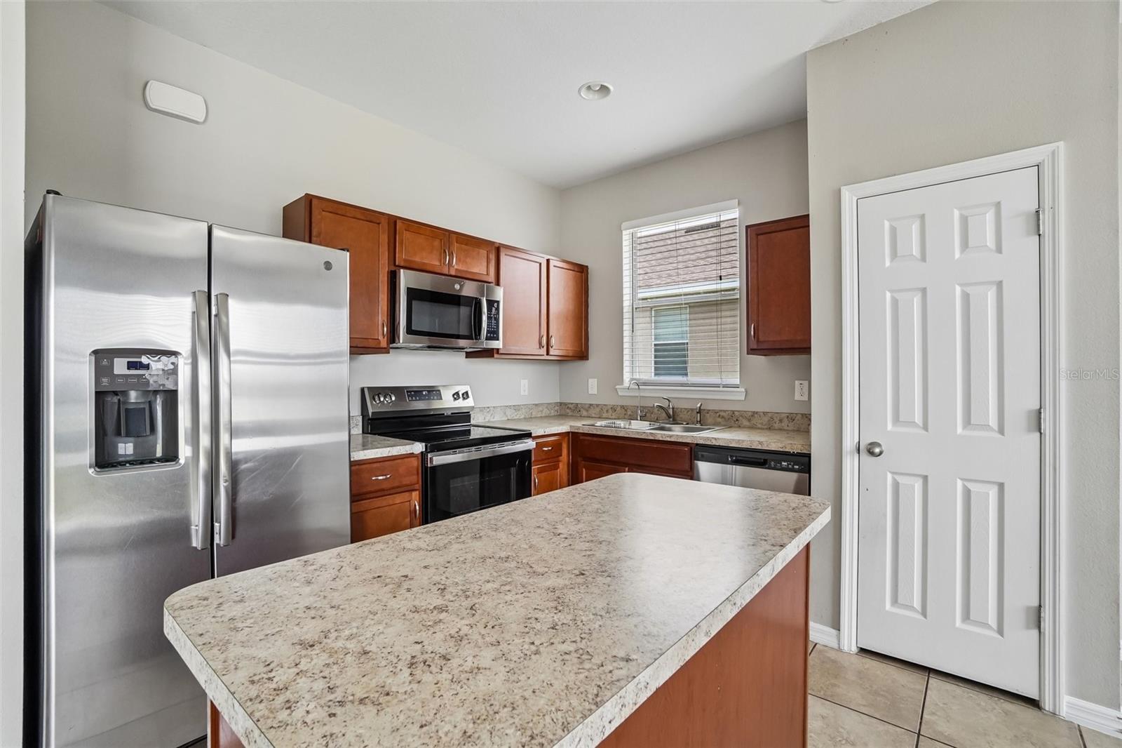 14310 ALISTAR MANOR DR, WIMAUMA, FL, 33598