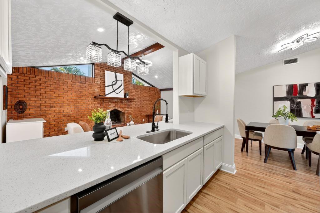 7126 CROOKED LAKE TRL, ORLANDO, FL, 32818