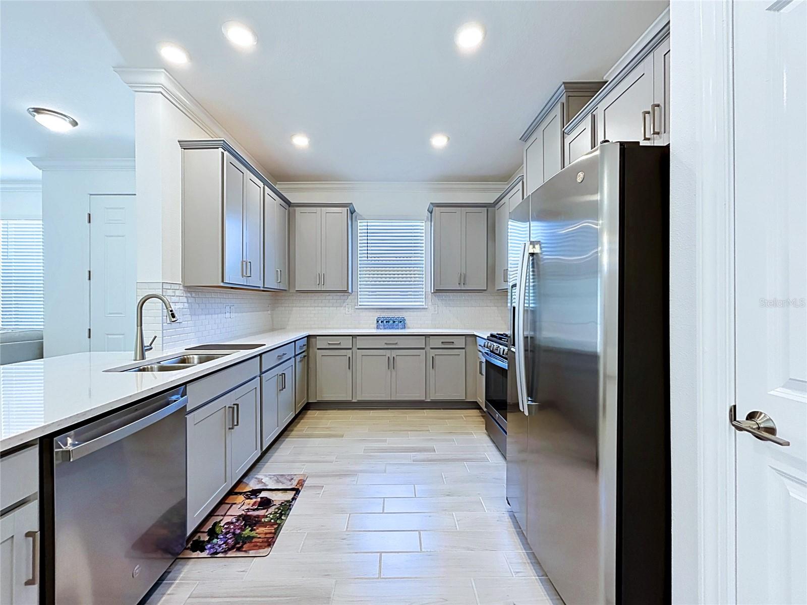 4610 GAROFALO RD, WESLEY CHAPEL, FL, 33543