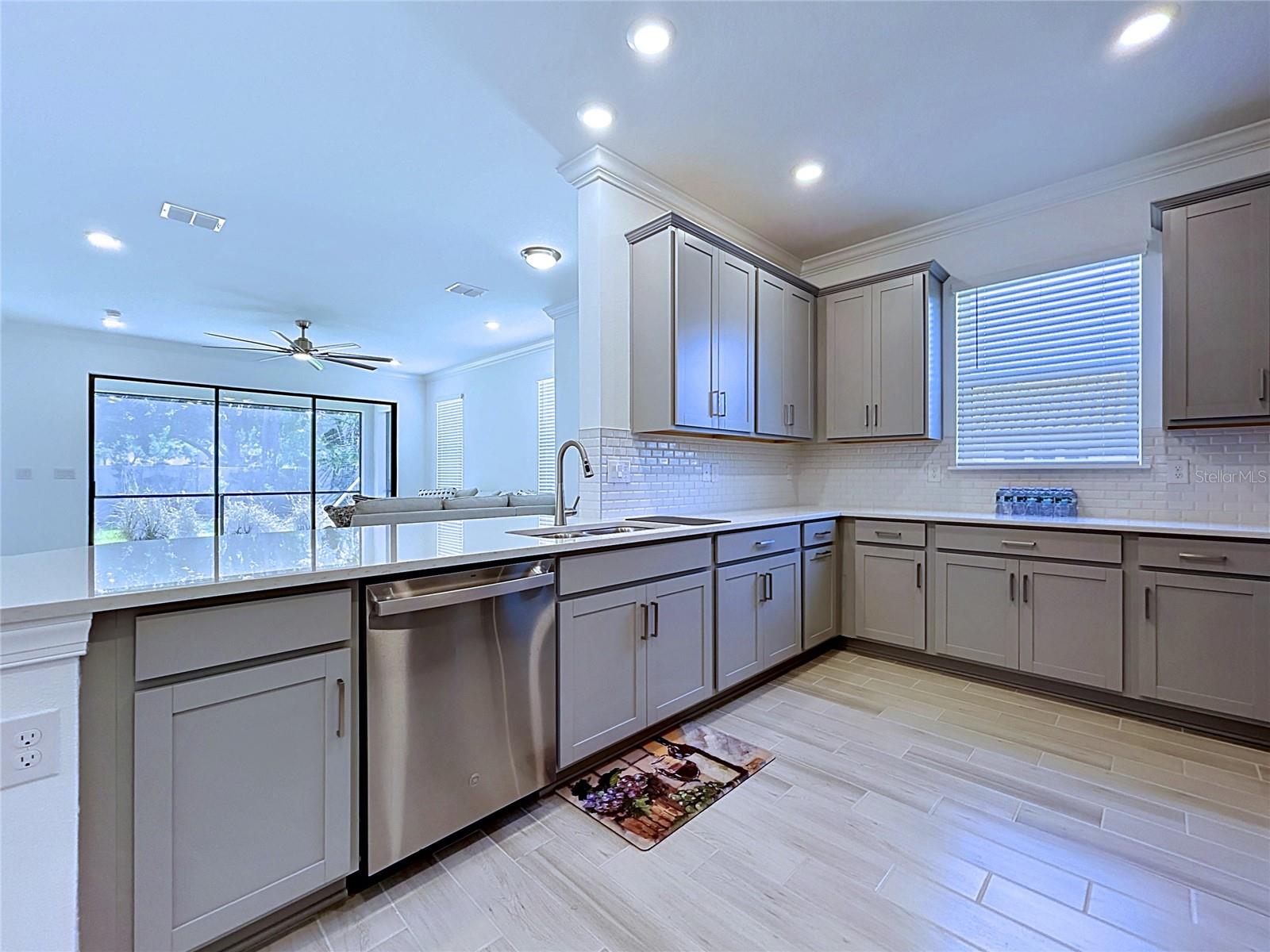 4610 GAROFALO RD, WESLEY CHAPEL, FL, 33543