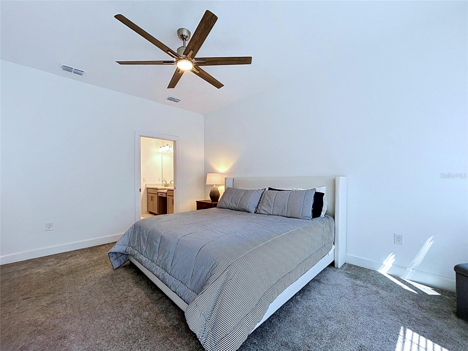 4610 GAROFALO RD, WESLEY CHAPEL, FL, 33543