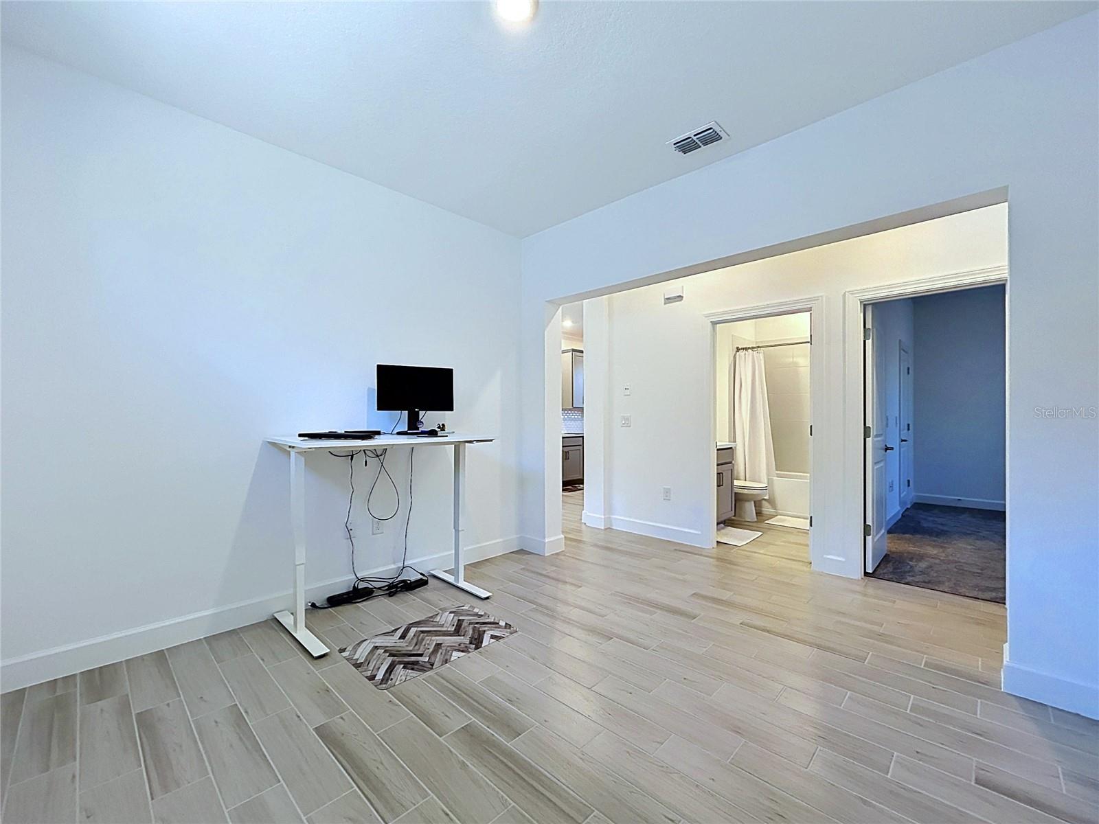 4610 GAROFALO RD, WESLEY CHAPEL, FL, 33543