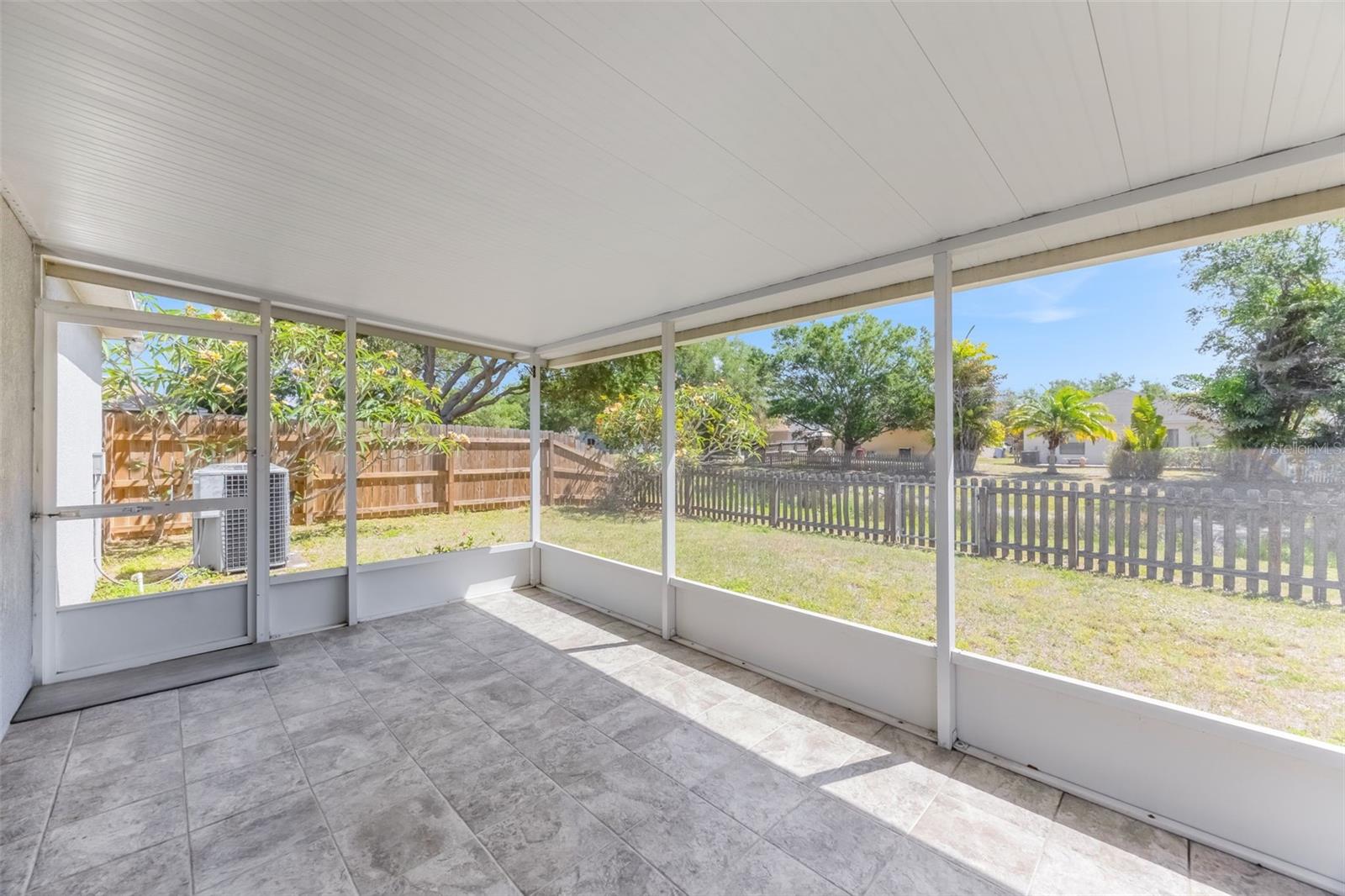 910 BRENTON LEAF DR, RUSKIN, FL, 33570