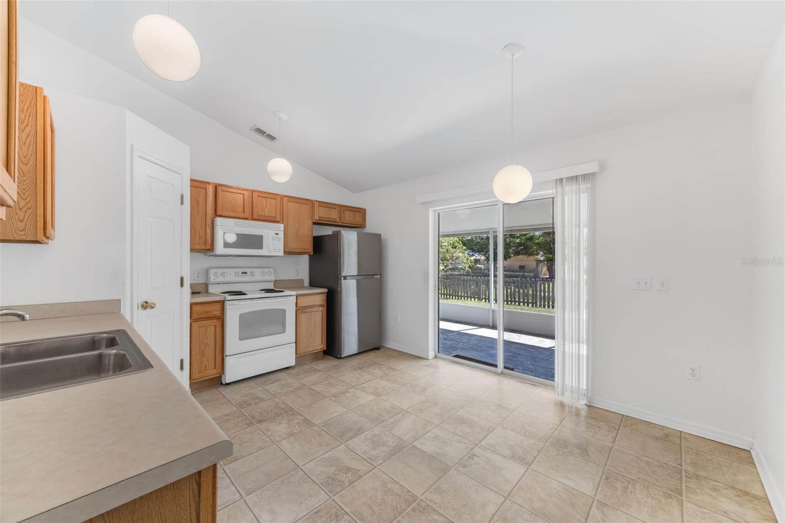 910 BRENTON LEAF DR, RUSKIN, FL, 33570