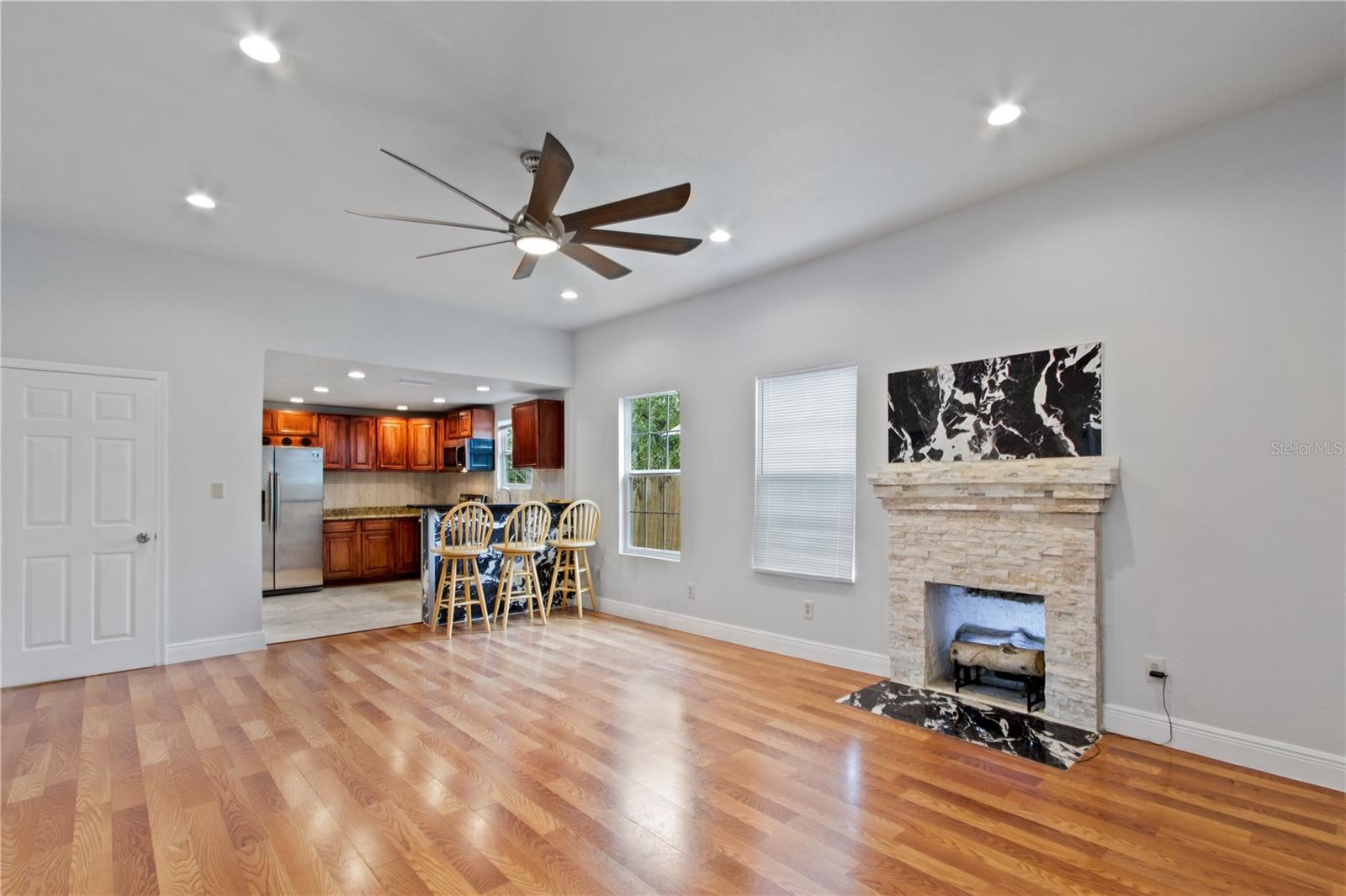 8514 N MITCHELL AVE, TAMPA, FL, 33604