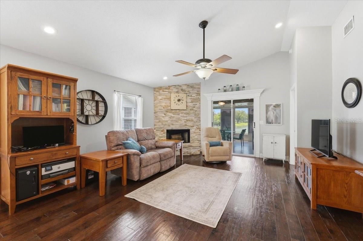 2063 WINDWARD PASS, LAKELAND, FL, 33813