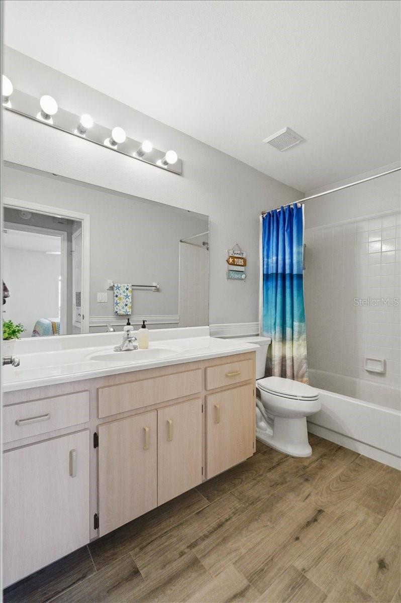 2063 WINDWARD PASS, LAKELAND, FL, 33813