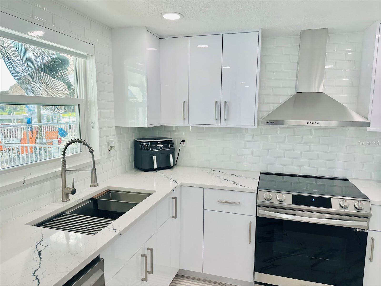 4229 FLORAMAR TER, NEW PORT RICHEY, FL, 34652