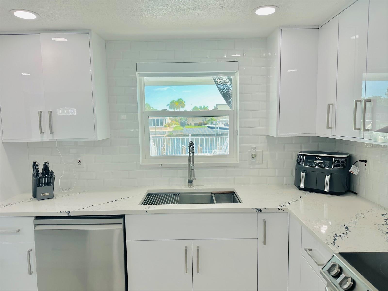 4229 FLORAMAR TER, NEW PORT RICHEY, FL, 34652