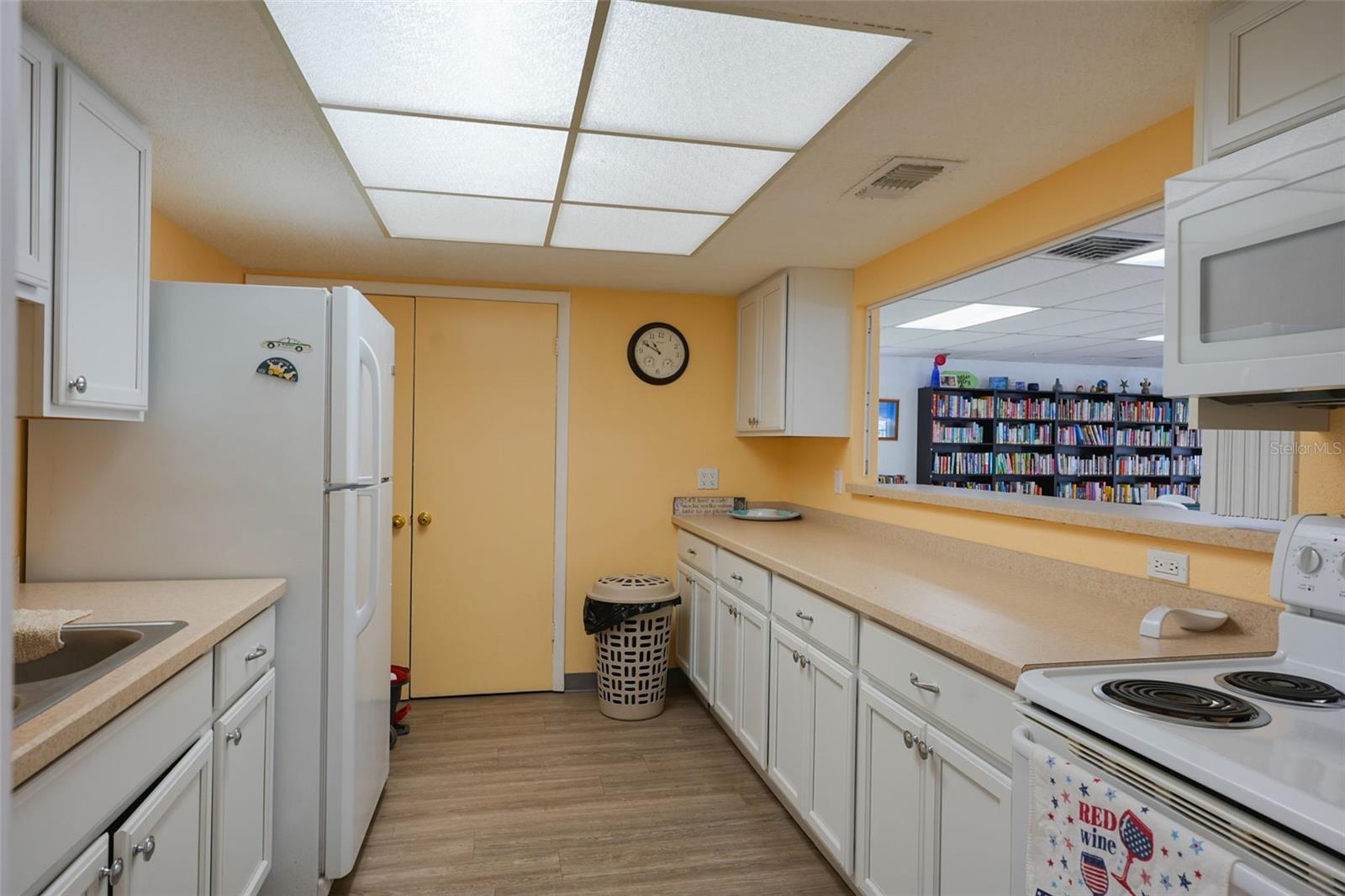 3607 LAKE BAYSHORE DR #312, BRADENTON, FL, 34205