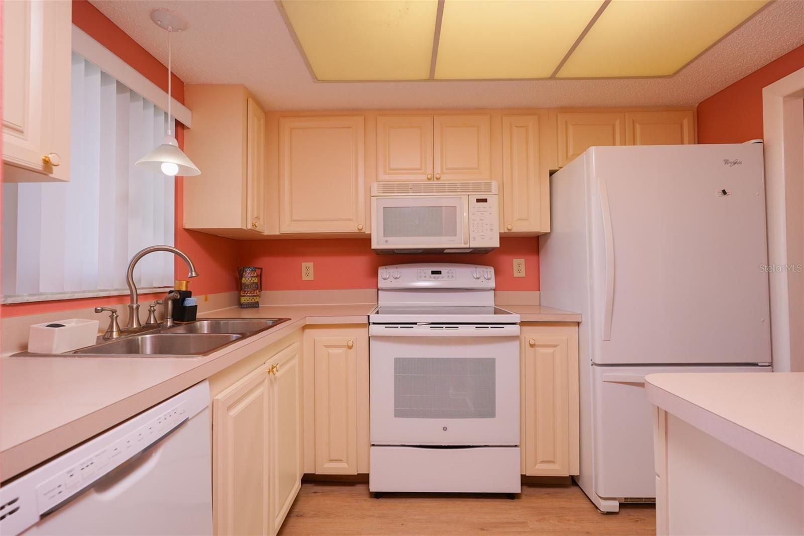 3607 LAKE BAYSHORE DR #312, BRADENTON, FL, 34205