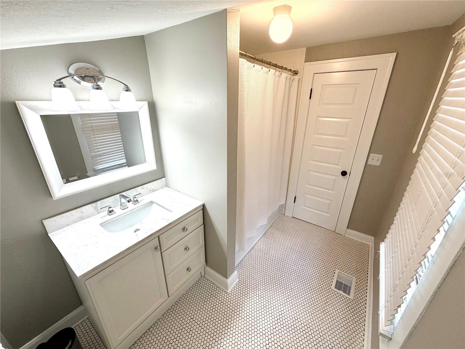 821 E LIME ST, LAKELAND, FL, 33801