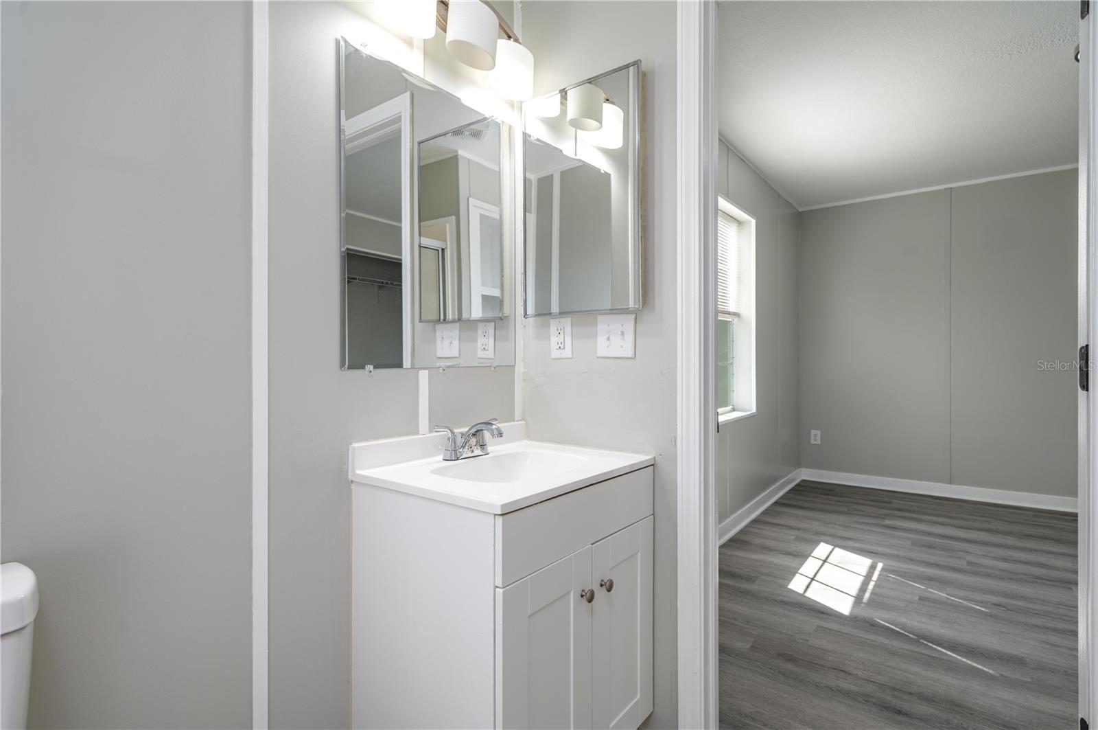 991 BAY CT, FROSTPROOF, FL, 33843