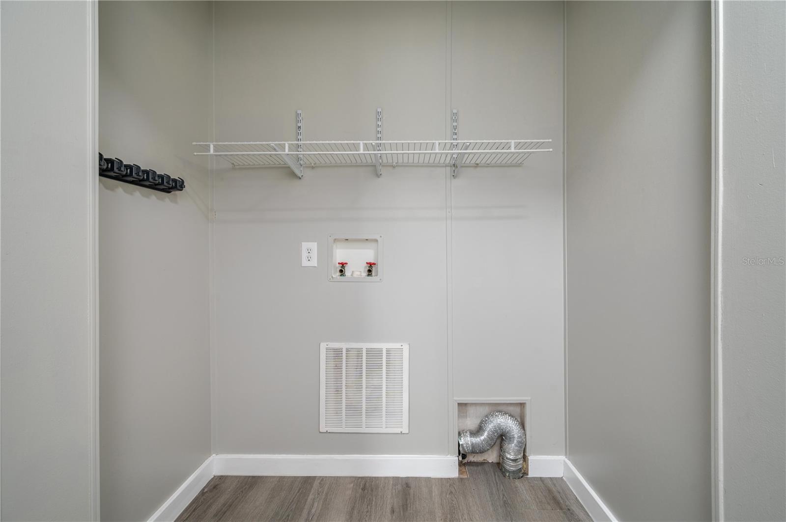 991 BAY CT, FROSTPROOF, FL, 33843