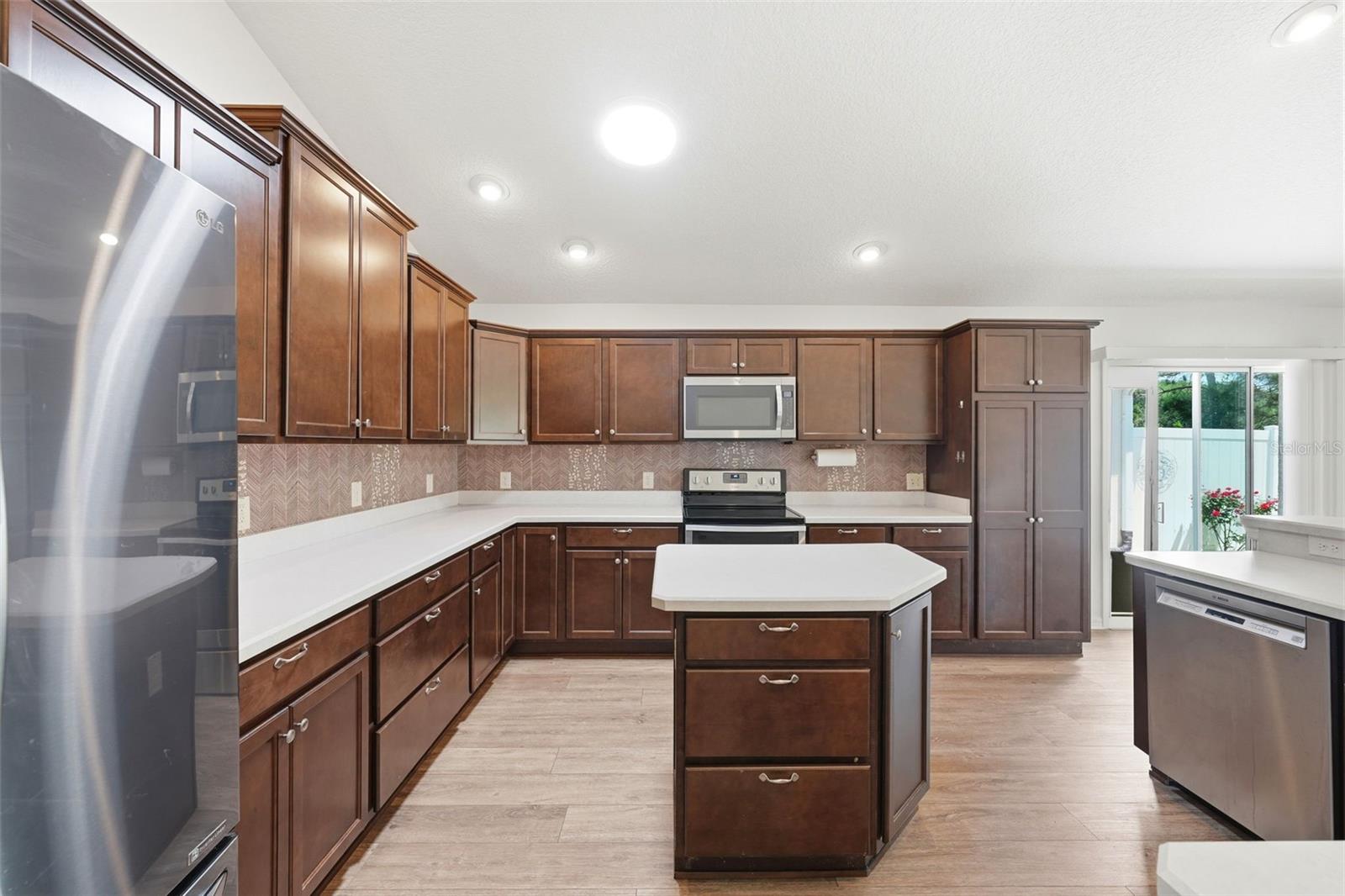 2975 THAYER TER, THE VILLAGES, FL, 32163