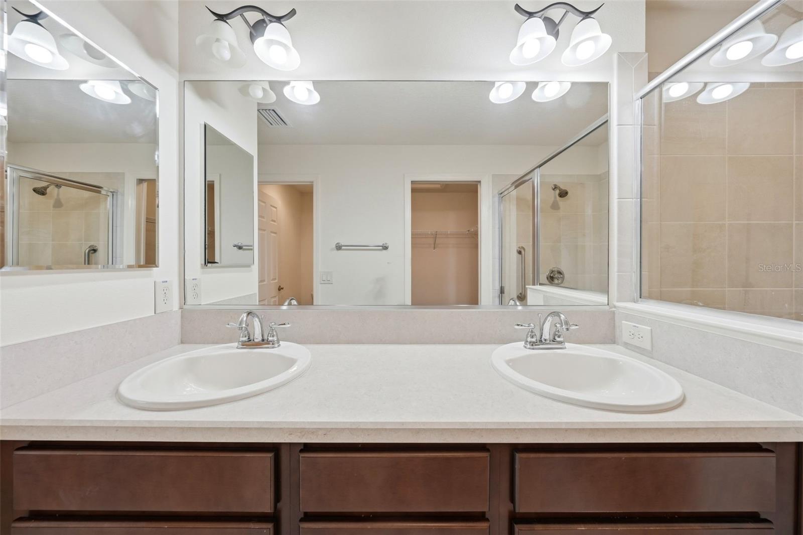 2975 THAYER TER, THE VILLAGES, FL, 32163