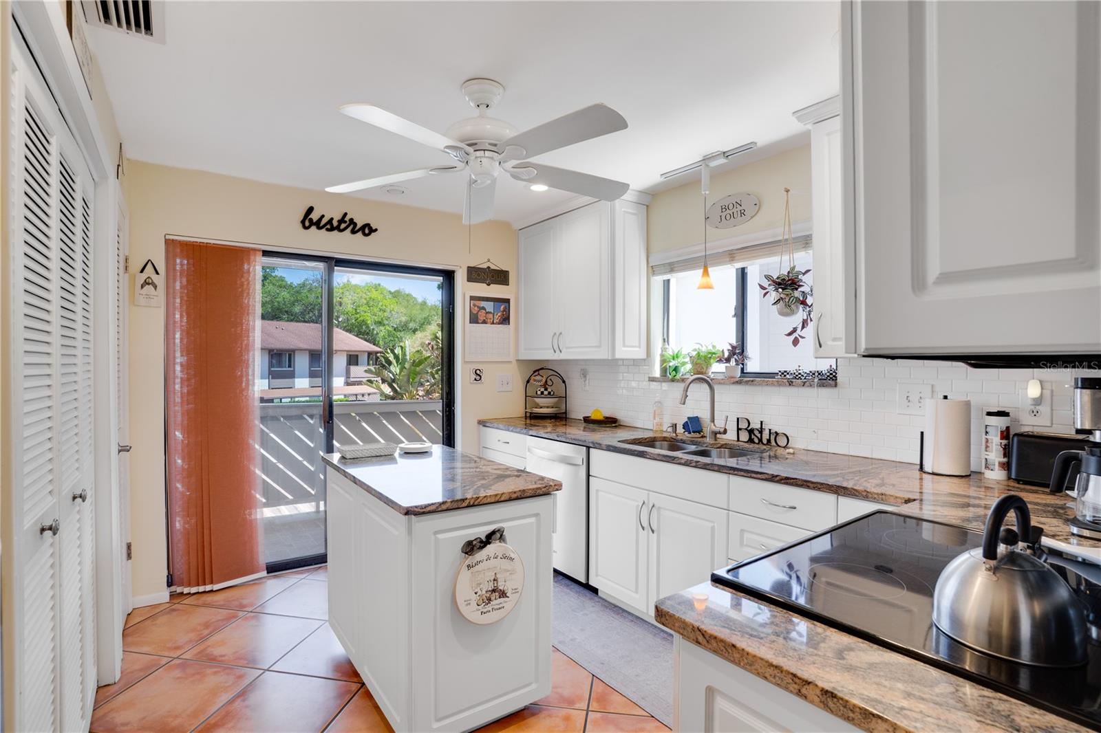 514 TABOR CT #C, SAFETY HARBOR, FL, 34695