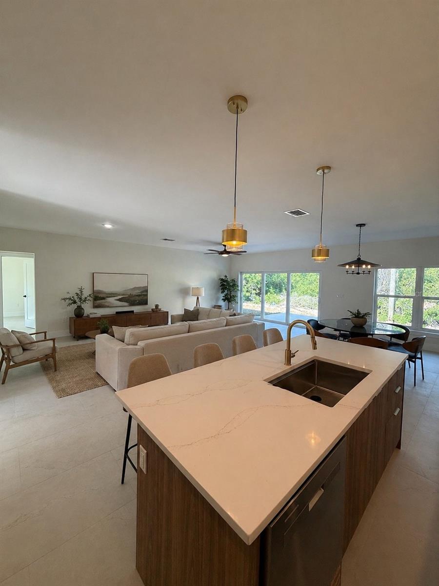 5813 REGENT RD, VENICE, FL, 34293