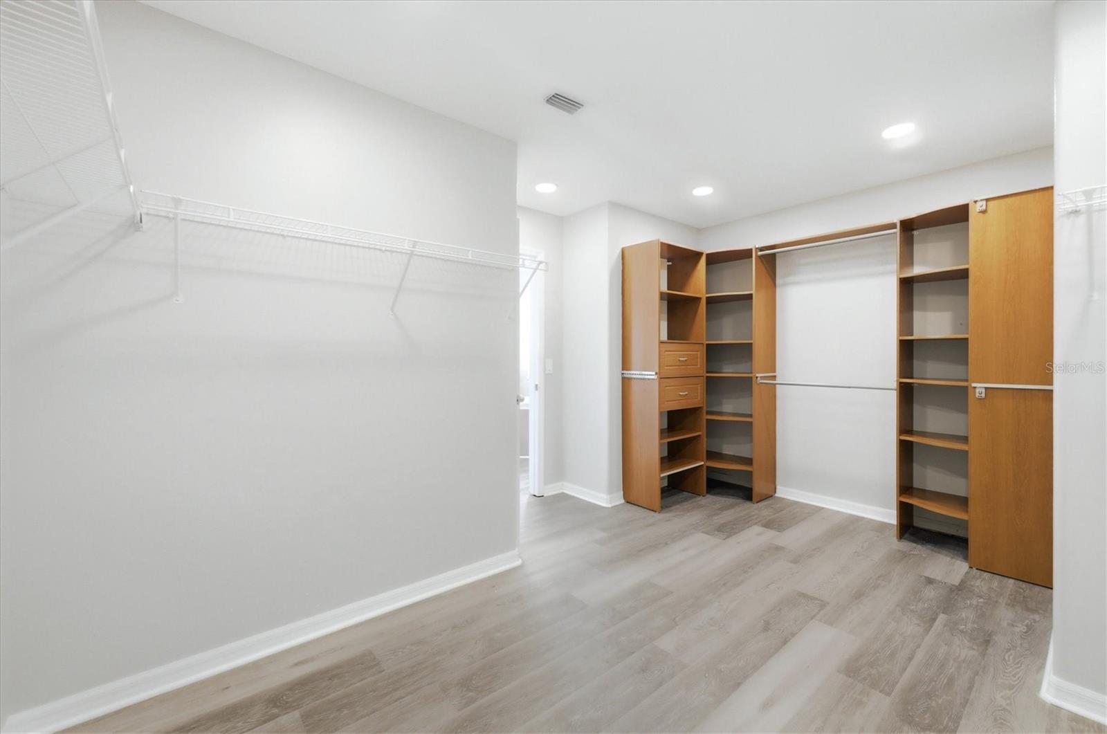 4266 67TH AVENUE CIR E, SARASOTA, FL, 34243