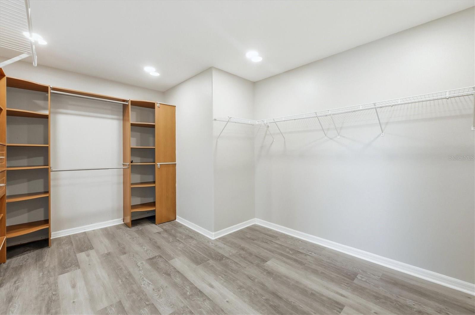 4266 67TH AVENUE CIR E, SARASOTA, FL, 34243