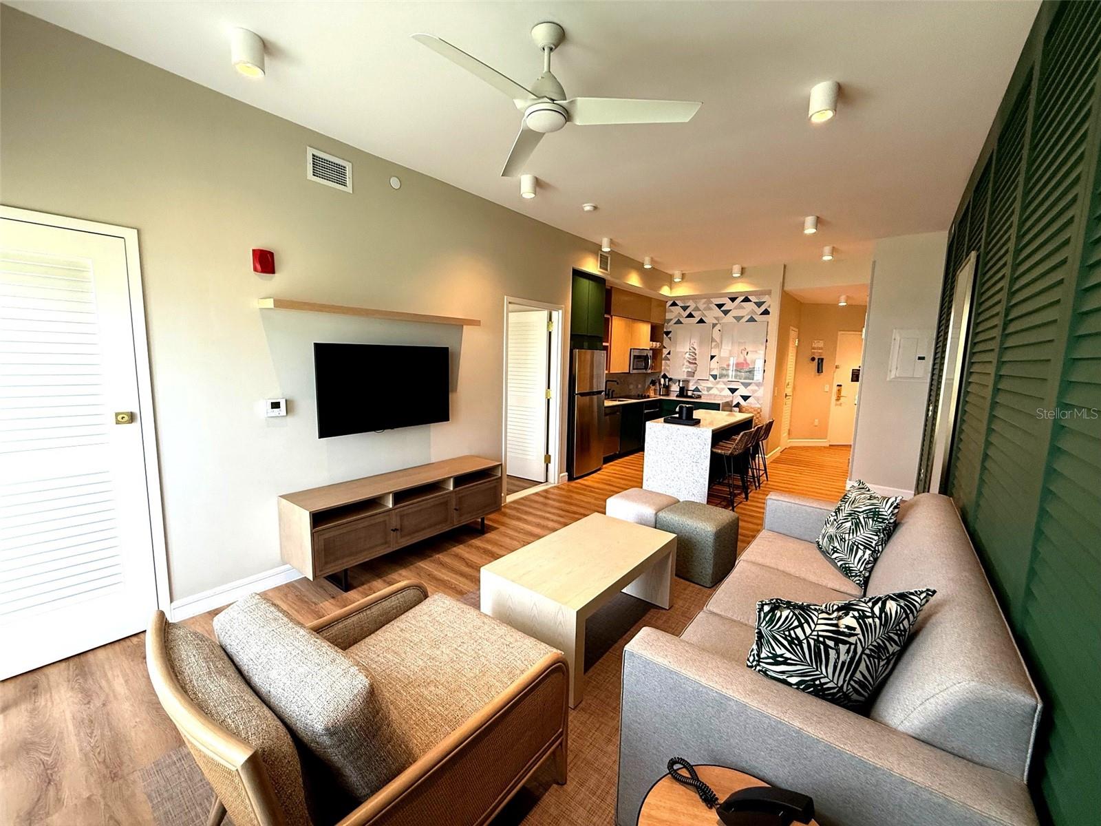 8061 VACATION AVE #216, KISSIMMEE, FL, 34747