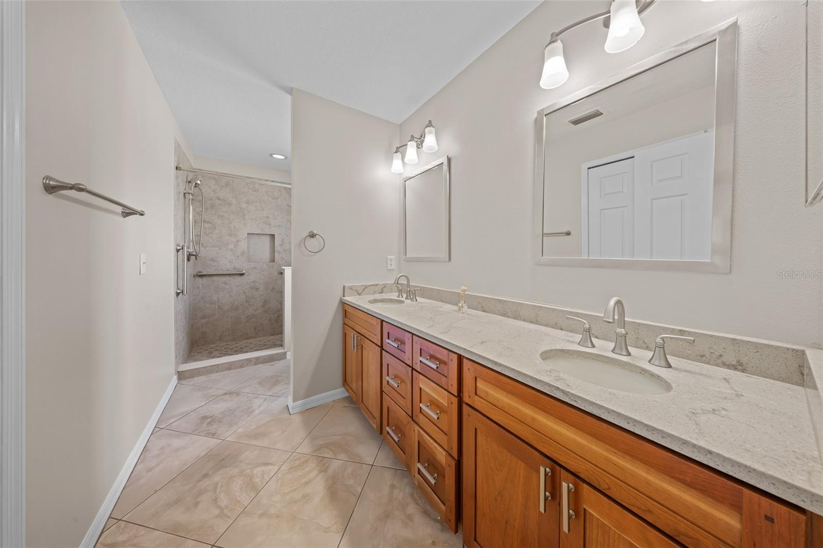 1335 DANIELS COVE DR, WINTER GARDEN, FL, 34787