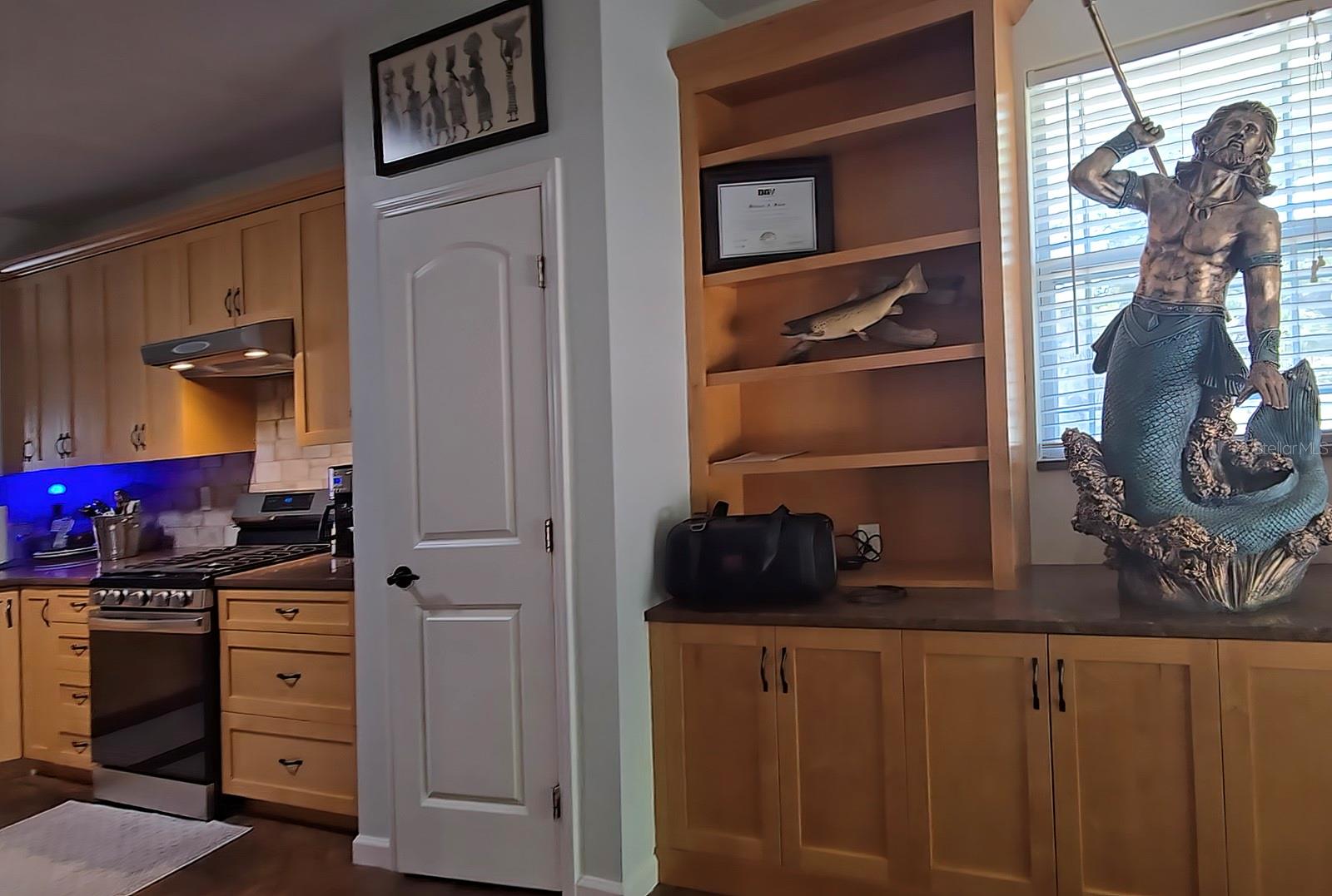 12119 MURRAY AVE, SEMINOLE, FL, 33778