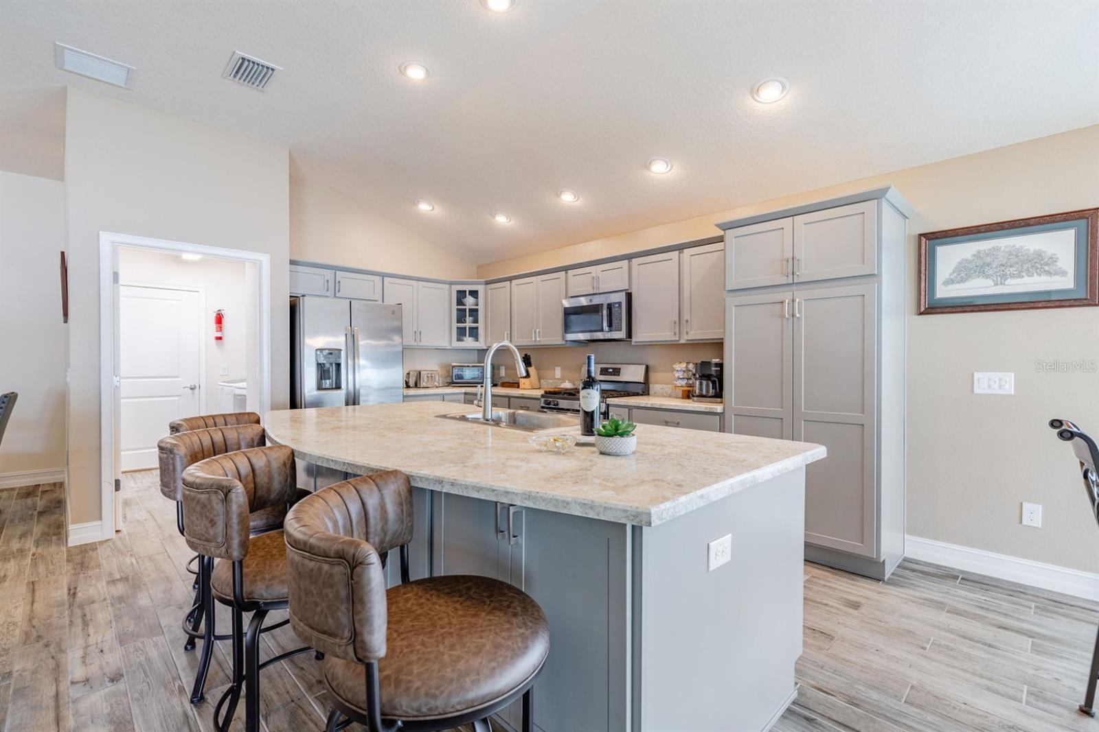 580 GOUGH PL, THE VILLAGES, FL, 32163