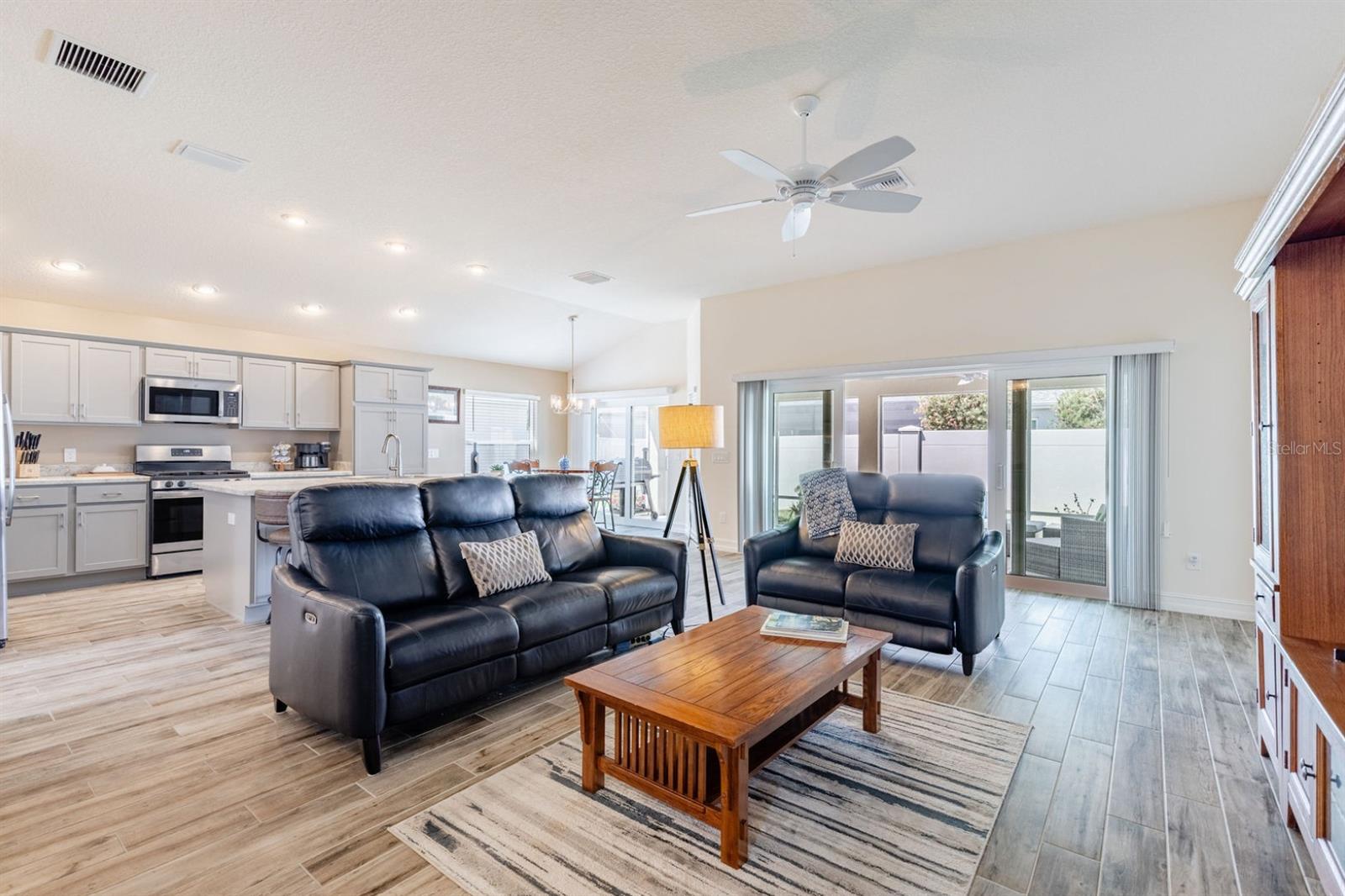 580 GOUGH PL, THE VILLAGES, FL, 32163