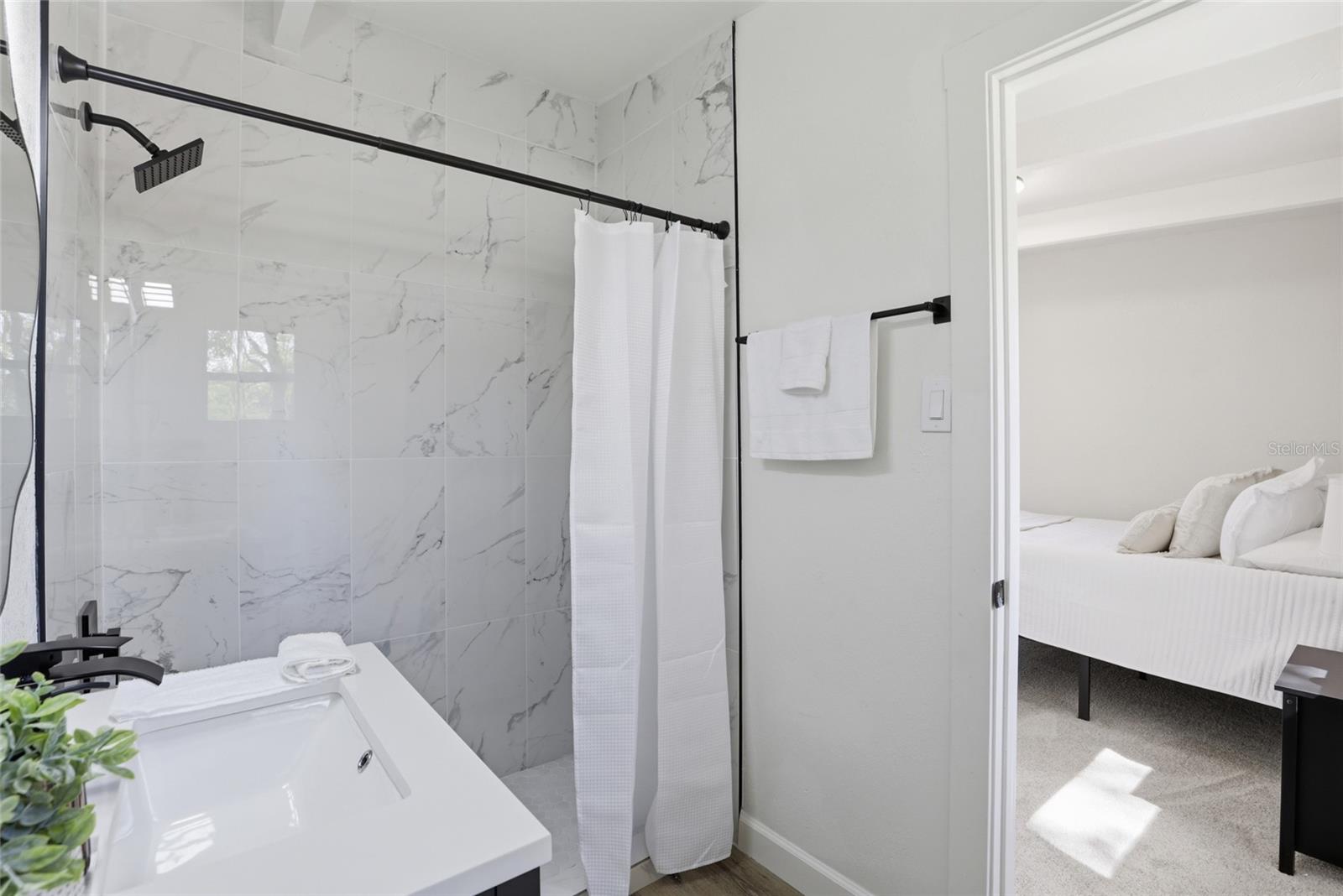 1214 NE 28TH AVE, GAINESVILLE, FL, 32609