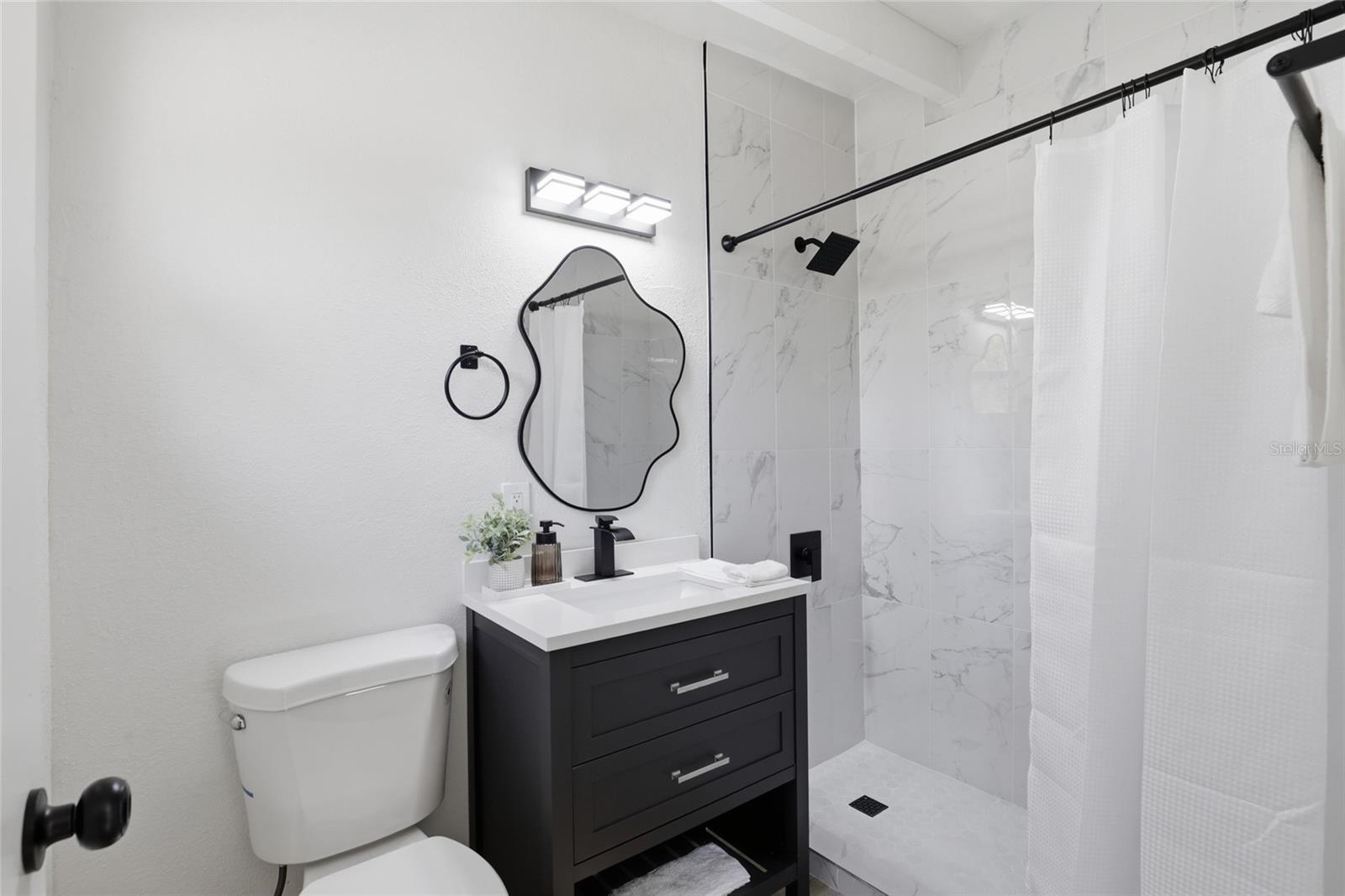 1214 NE 28TH AVE, GAINESVILLE, FL, 32609