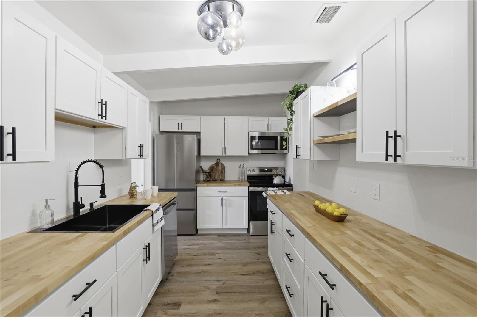 1214 NE 28TH AVE, GAINESVILLE, FL, 32609